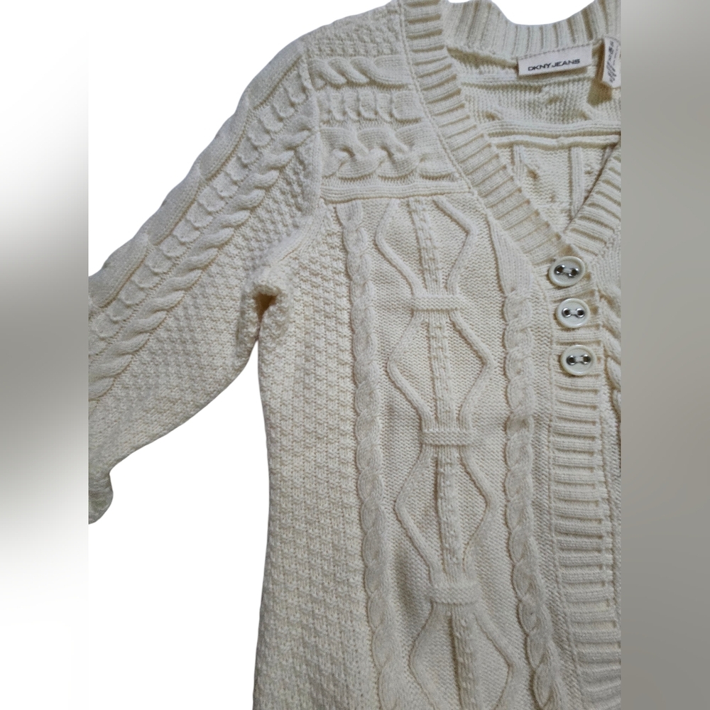 DKNY Women's Cream Cable Knit Sweater 3 Button Sweater. Sz L - Picture 4 of 7